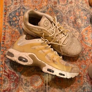 Nike Air Max Beige and White Sneakers